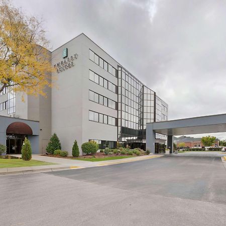 Embassy Suites By Hilton Milwaukee Brookfield Buitenkant foto