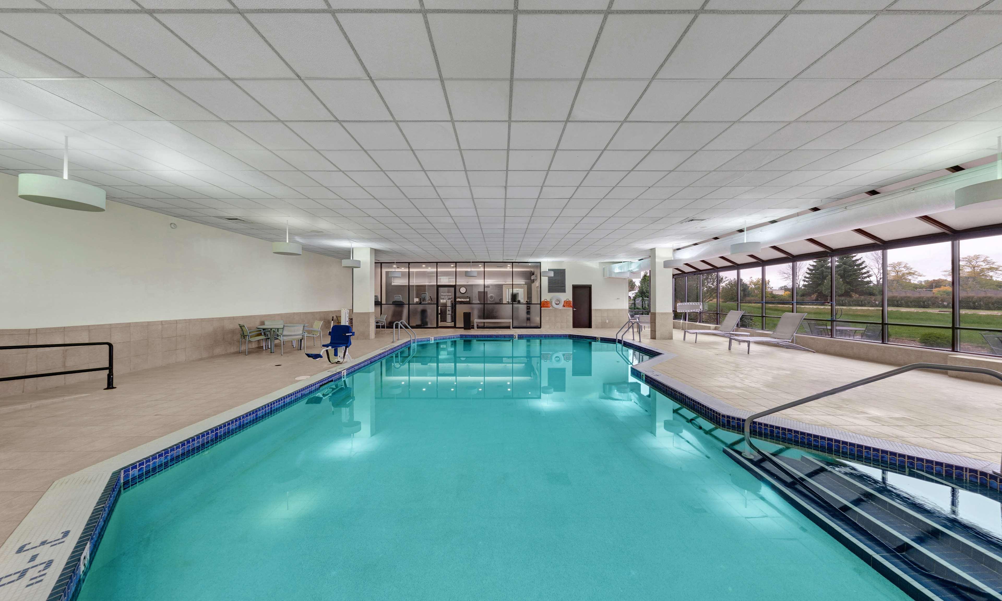 Embassy Suites By Hilton Milwaukee Brookfield Buitenkant foto